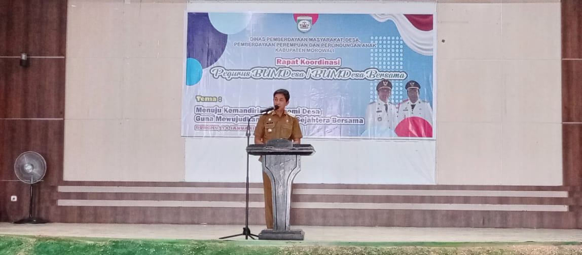 Bupati Morowali Taslim memberi sambutan dalam rapat koordinasi BUMDesa