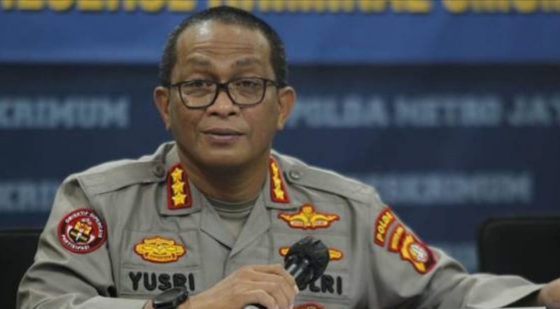 Yusri Yunus memberikan keterangan pers