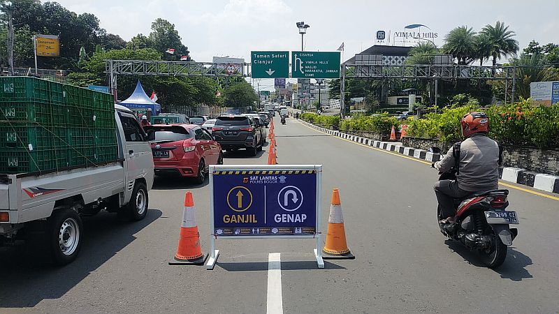 Terjaring Sistem Ganjil Genap, 1.782 Kendaraan Diputarbalik di Puncak Bogor