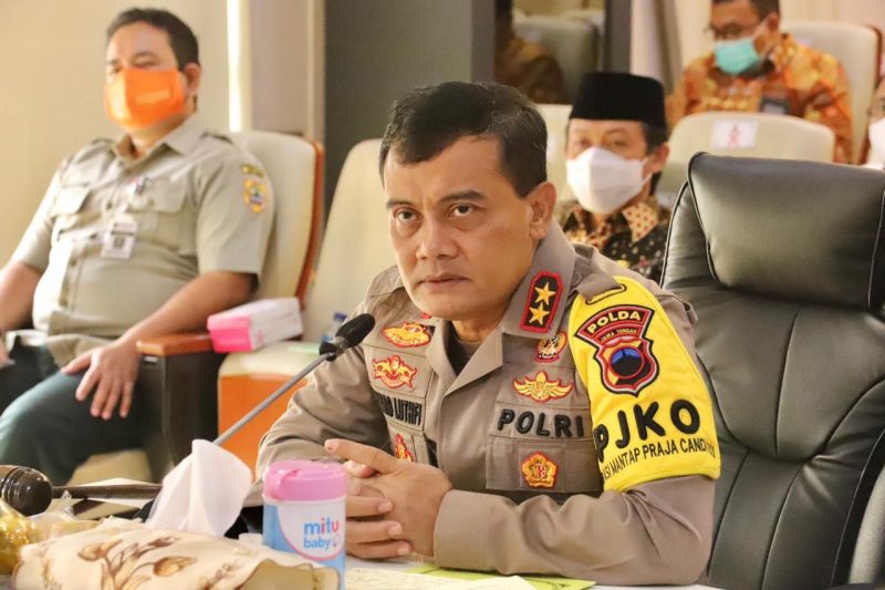 Kapolda Jawa Tengah memberikan keterangan pers soal Desa Wadas