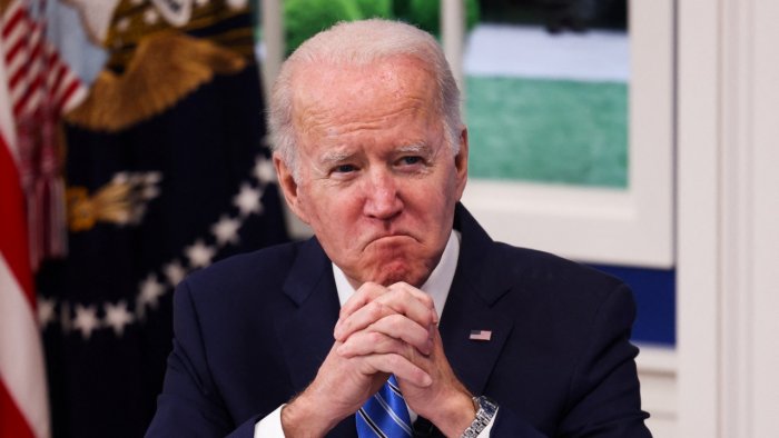 Presiden Amerika Serikat Joe Biden mengutuk perintah operasi militer Presiden Rusia Vladimir Putin ke Ukraina