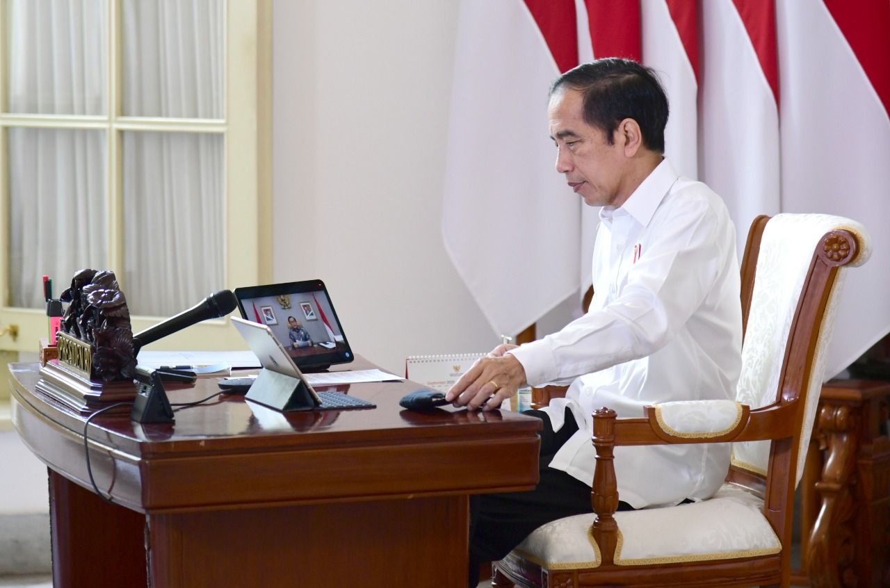 Presiden Joko Widodo rapat virtual soal covid-19