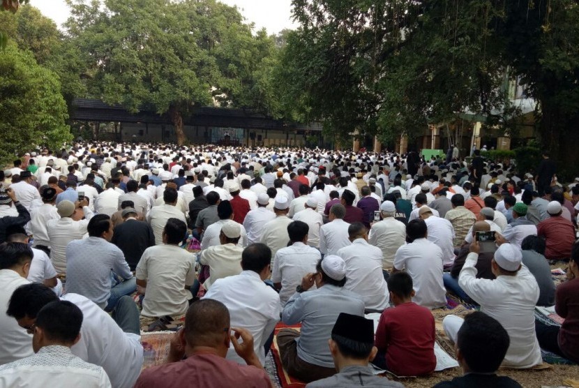 Tata Cara Sholat Idul Adha