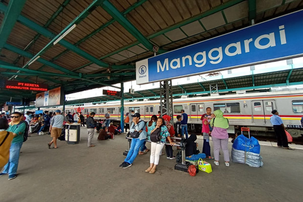 Plang Nama Stasiun Manggarai