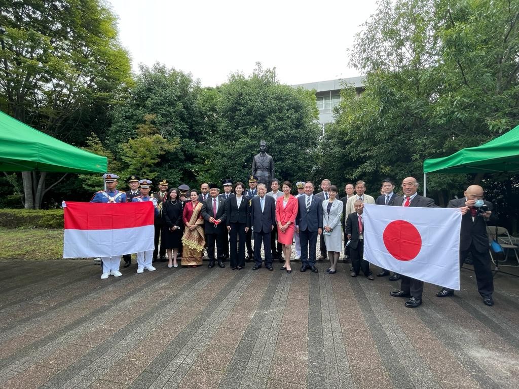 Duta Besar RI untuk Jepang kunjungi Monumen Soekarno dan Sudirman di Tokyo