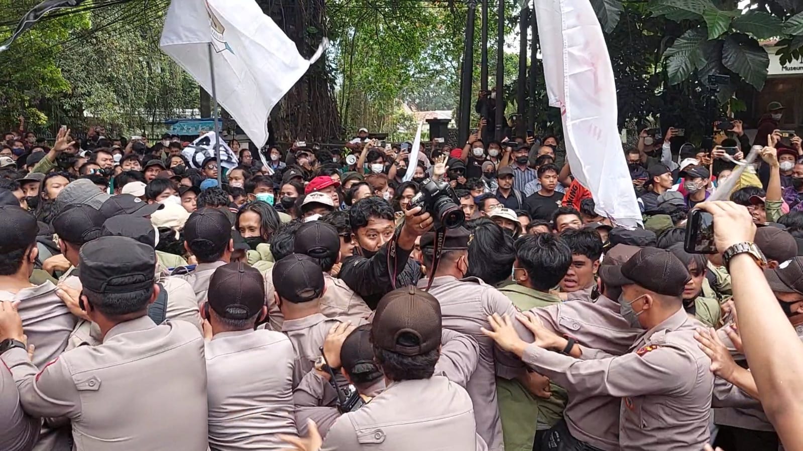 Tagar Mahasiswa Bergerak Trending di Twitter, Pastikan Unjuk Rasa 11 April Lebih Besar