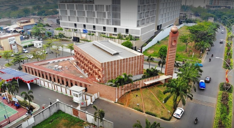 Enam Masjid di Pulau Jawa Berarsitektur Unik