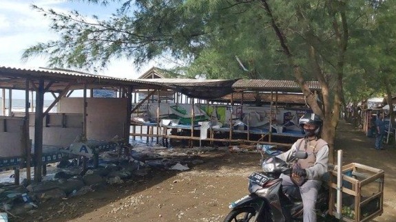 Dua Pelajar Kepergok Lakukan Tindak Asusila di Pantai Muarareja Tegal. Foto: TRIBUNBANYUMAS/FAJAR BAHRUDDIN ACHMAD