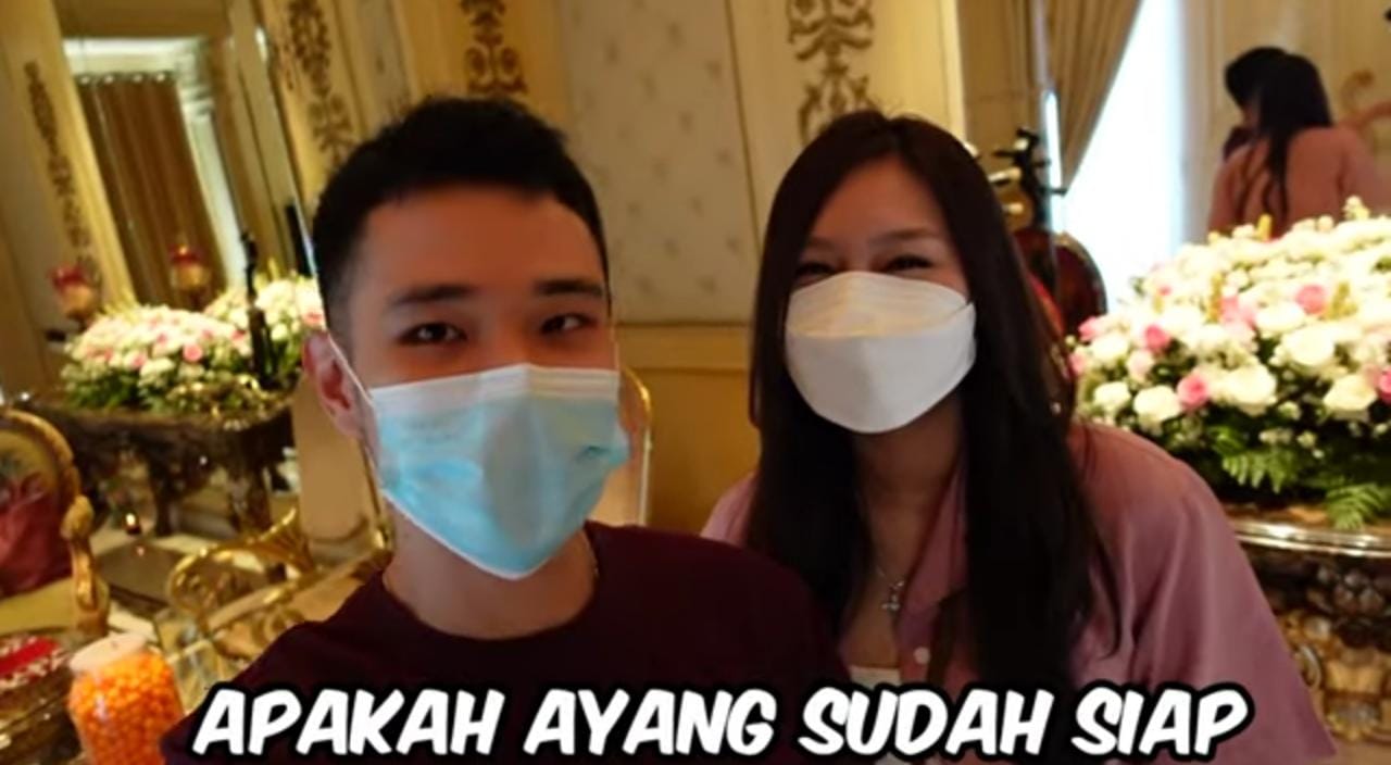 Melihat romantisme Jess No Limit dan Sisca Kohl yang sudah jadi sepasang kekasih. Foto: Screenshot YouTube Jess No Limit