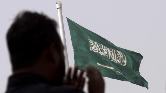 Arab Saudi beberkan alasan melarang warganya bepergian ke Indonesia dan 15 negara lainnya. (Foto: AP/Amr Nabil)