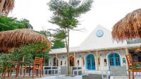 Potamus Cafe berlokasi di Jalan Raya Kampung Kaum Pandak No.36, Karadenan, Kecamatan Cibinong, Kabupaten Bogor, Jawa Barat.
