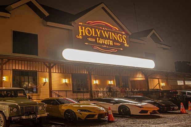 Holywings Tangerang Tutup Permanen, Boleh Buka Lagi Asal Jual Ayam Geprek