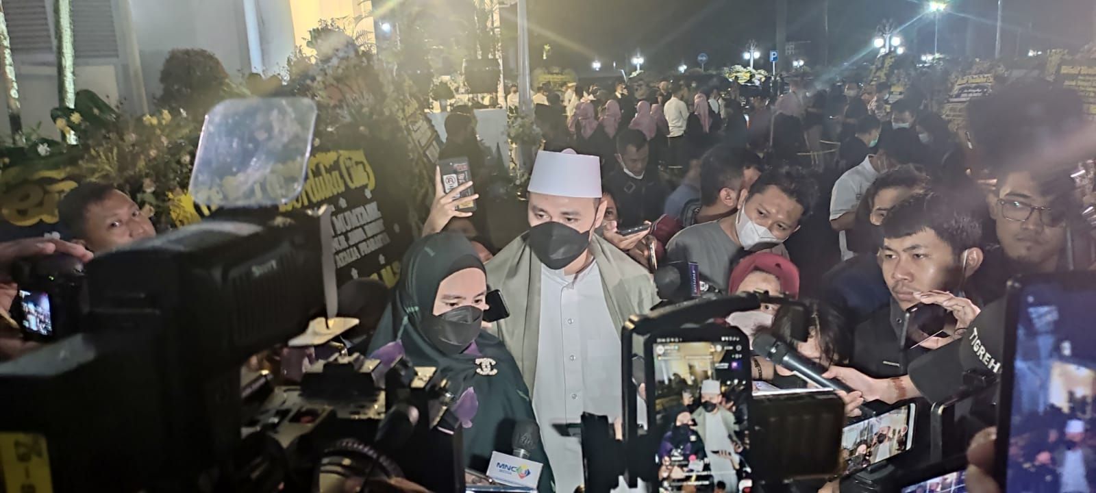 Hadir Melayat Jenazah Eril, Habib Usman bin Yahya: Wanginya Luar Biasa