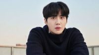 Kim Seon Ho akan menjadi pemeran utama pada pementasan teather Touching The Void. Foto: Istimewa