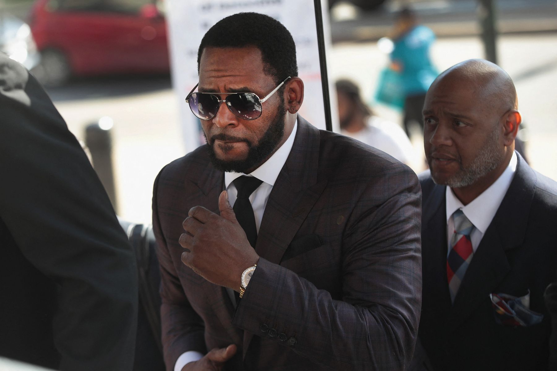 Kasus Pelecehan Seksual, R. Kelly Dihukum 30 Tahun Penjara