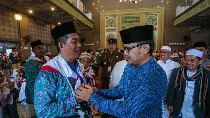 Wali Kota Bogor, Bima Arya melepas 436 jamaah haji asal Kota Bogor di Masjid Al-Miraj (Masjid Raya Bogor), Jalan Pajajaran, Kota Bogor, Kamis (16/6/2022). (Istimewa/Pemkot Bogor)