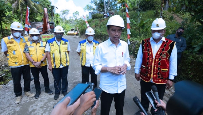 Konektivitas Jalan Diyakini Presiden Tumbuhkan Ekonomi Pulau Nias