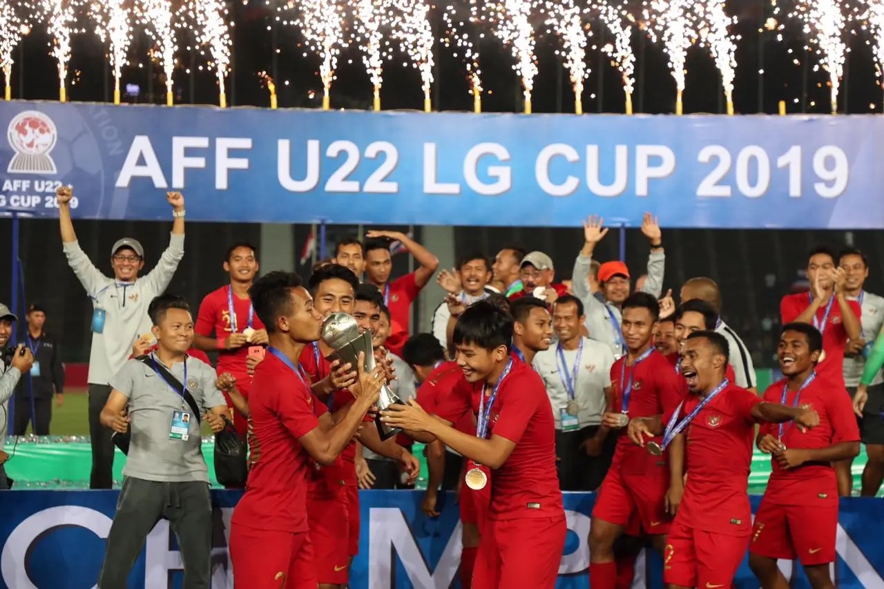 Tim Nasional (Timnas) Indonesia U-16 berhasil meraih juara di Piala AFF U-16 tahun 2022 setelah membungkam Timnas Vietnam dengan skor 0-1 di final.