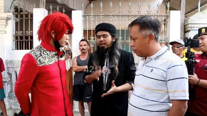 Cemarkan Nama Baik, Gus Samsudin Laporkan Pesulap Merah ke Polisi