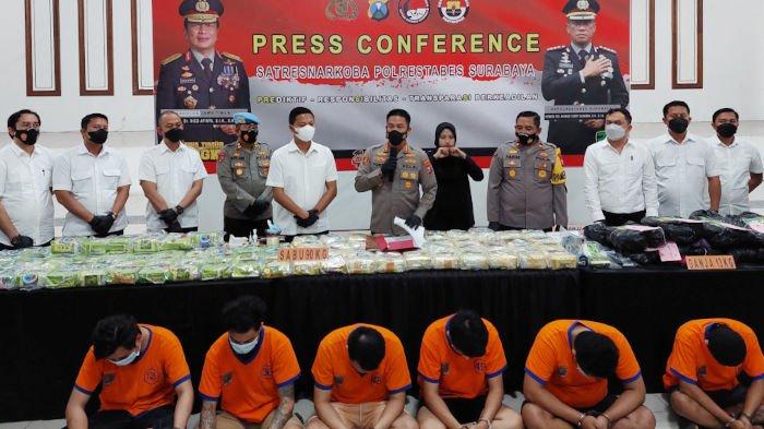 Polisi Sita 90 Kg Sabu dan 12 Kg Ganja dari Komplotan Pengedar Antarpulau