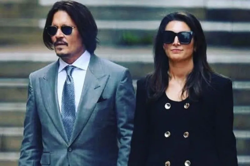 Johnny Depp Dikabarkan Berkencan dengan Pengacara Joelle Rich