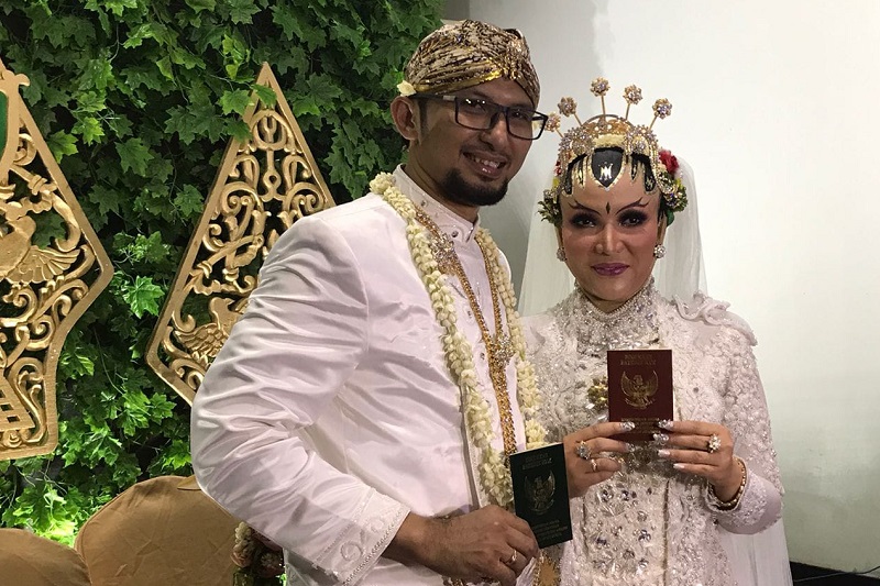 Roro Fitria Gugat Cerai Suami, Ini Alasannya