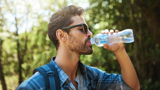 Berikut ini 5 Minuman Kaya Elektrolit yang Bermanfaat Bagi Kesehatan Tubuh