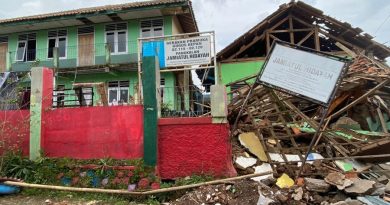 Madrasah terdampak gempa di Cianjur dapat bantuan dari Kemenag.