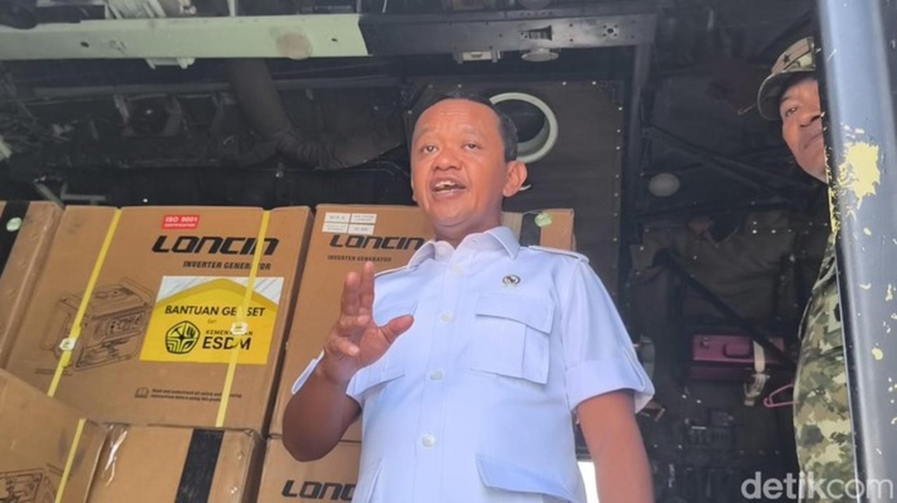 Bahlil Kirim 1.000 Genset ke Aceh, Ungkap 35 Ribu Rumah Masih Gelap Gulita