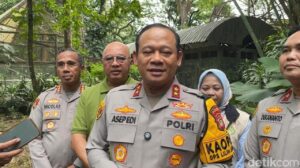 Kapolda Metro Jaya Pastikan Keamanan Wisatawan Ragunan dengan Patroli Skuter Saat Libur Nataru
