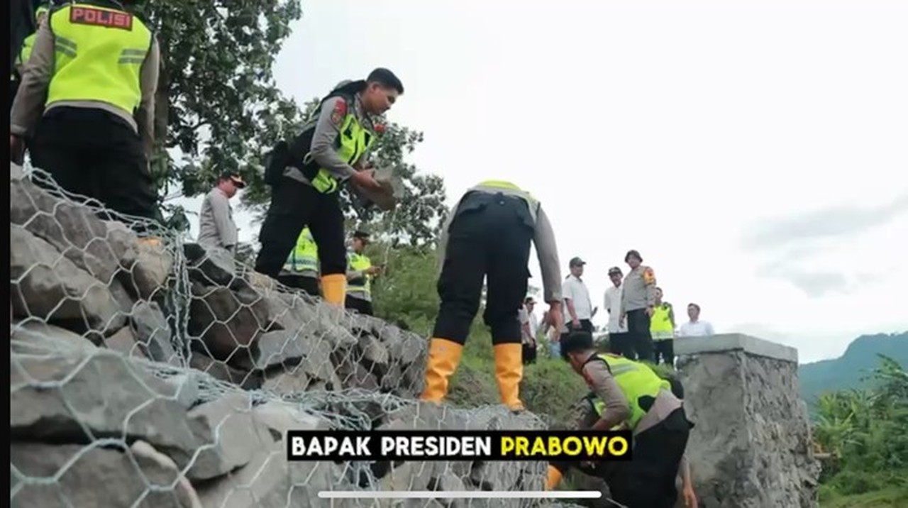 Polres Klaten Bangun Jembatan Guna Memperlancar Akses Warga, Ikuti Arahan Presiden Prabowo