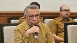 Wali Kota Tangsel Akui Tumpukan Sampah Ciputat, Pengangkutan Dilakukan Bertahap