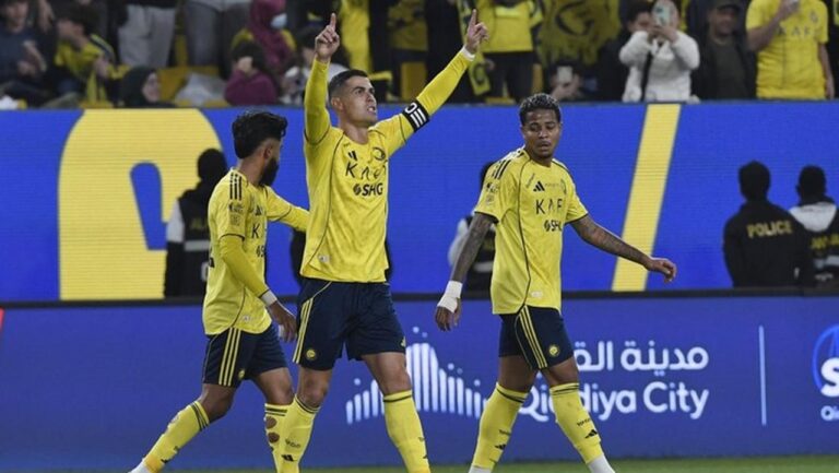 Dua Gol Ronaldo Bawa Al Nassr Kalahkan Al Akhdoud 3-0, Pertahankan Rekor Sempurna