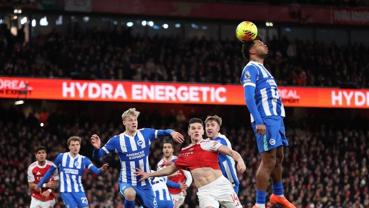 Arsenal Kembali Puncaki Klasemen Liga Inggris Berkat Gol Bunuh Diri Lawan