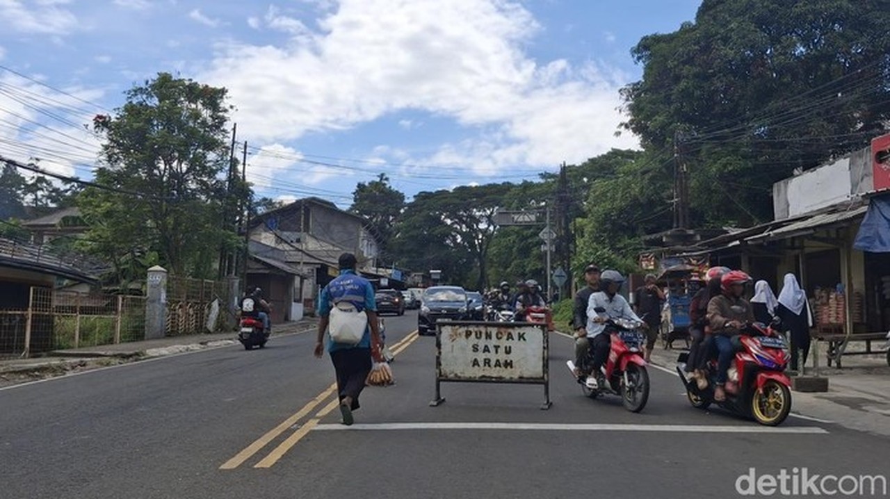 Arus Balik Puncak Bogor: One Way Arah Jakarta Diberlakukan Siang Ini Antisipasi Lonjakan Kendaraan