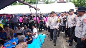 Wakapolri Resmikan Sumur Bor dan Tinjau Dapur Umum Bhayangkari di Lokasi Bencana Sumbar