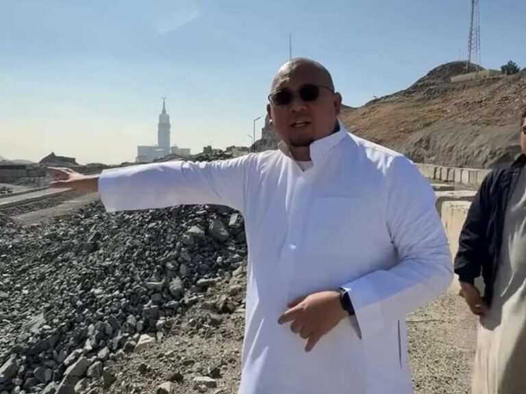 Andre Rosiade Tinjau Langsung Lahan Kampung Haji RI di Saudi: Komitmen Nyata Presiden Prabowo Andre Rosiade Tinjau Langsung Lahan Kampung Haji RI di Saudi: Komitmen Nyata Presiden Prabowo