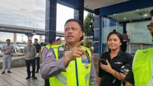 Truk Sumbu 3 Dilarang Melintas di Tol Saat Libur Nataru, Korlantas Siap Tilang