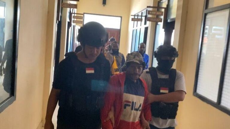 Pelaku Pembunuhan Guru Melani di Yahukimo Ditangkap Setelah Diserahkan Warga