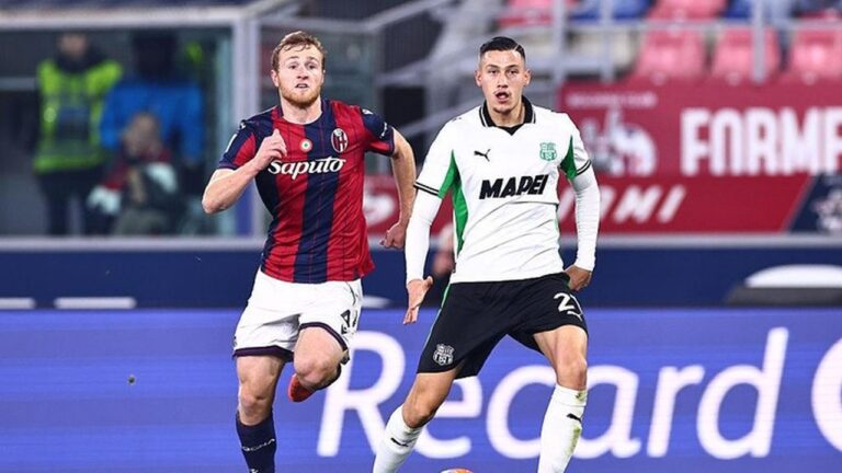 Jay Idzes Tampil Gemilang, Sassuolo Berhasil Tahan Imbang Bologna 1-1 di Serie A Jay Idzes Tampil Gemilang, Sassuolo Berhasil Tahan Imbang Bologna 1-1 di Serie A