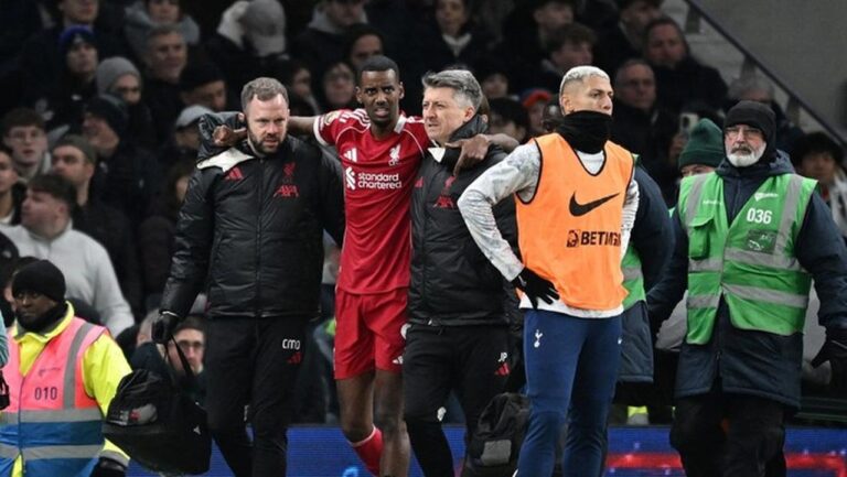 Cedera Hantui Liverpool: Belanja Besar Belum Beri Imbalan Sepadan