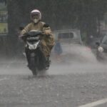 BMKG Peringatkan Cuaca Ekstrem di NTB Sepekan Akibat Bibit Siklon 96S