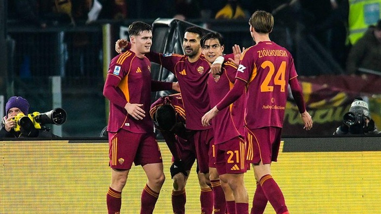 AS Roma Bungkam Genoa 3-1, Kokoh di Posisi Keempat Klasemen Serie A AS Roma Bungkam Genoa 3-1, Kokoh di Posisi Keempat Klasemen Serie A