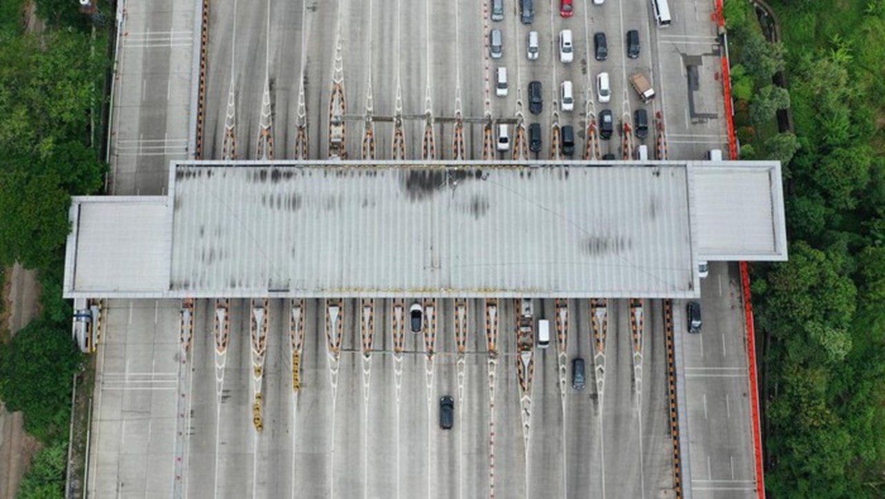 Lalu Lintas Tol Pagi Ini: Waspada Kecelakaan Truk di Palimanan Kanci Jelang Tahun Baru 2026 Lalu Lintas Tol Pagi Ini: Waspada Kecelakaan Truk di Palimanan Kanci Jelang Tahun Baru 2026